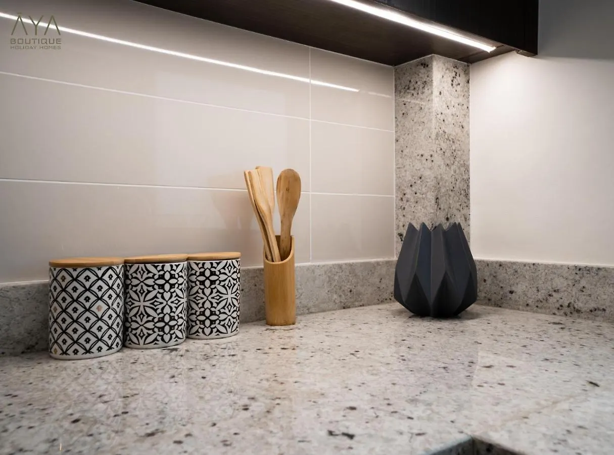 Fancy One Bedroom Apartment In Downtown Dubai By Aya Boutique アラブ首長国連邦